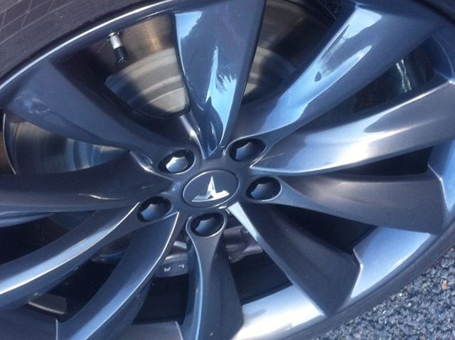 Tesla Model S Alloy